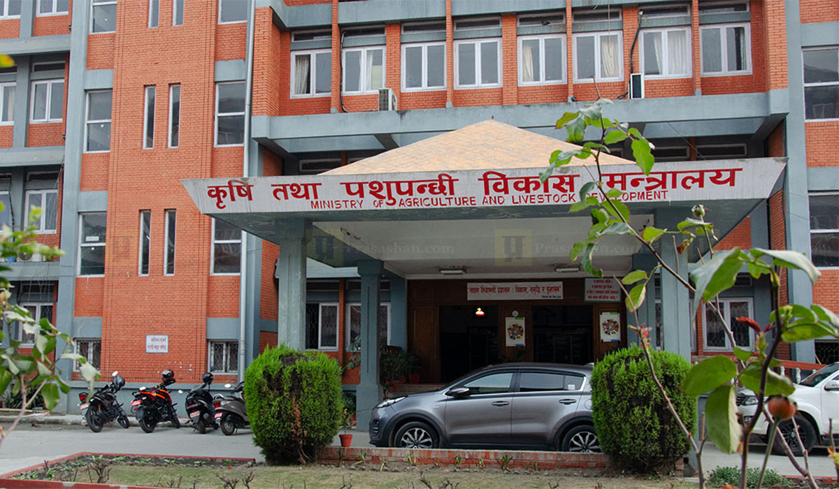 रासायनिक मल खरिदका लागि १५ अर्बको स्रोत सुनिश्चित, मल 'अभाव नहुने'